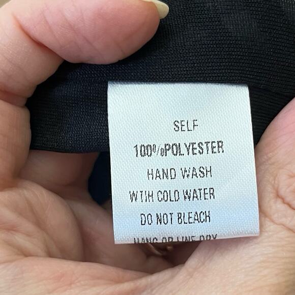 Fashion Nova Gingham Romper Medium Tied Front Ruffle Hem Cutout Cottage Coquette - Picture 7 of 7